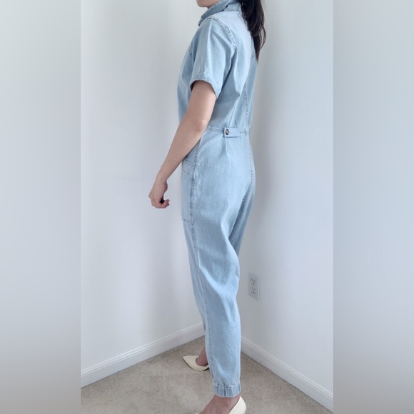 DENIM COLLAR BUTTON DOWN JUMPSUIT - WITH POCKETS AND BUTTON DOWN - Picture 9 of 9